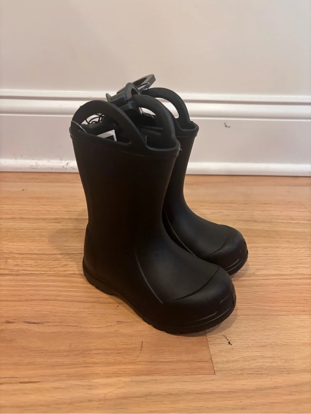 BEARPAW Toddler EVA Rain Boots in black size 5 NWT